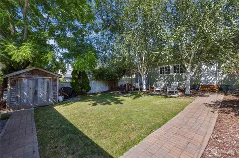 Exterior - 1517 Baker Ave, Everett, WA 98201 photo 2 of 8