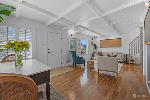 Entry Way - 1517 Baker Ave, Everett, WA 98201 photo 1 of 3