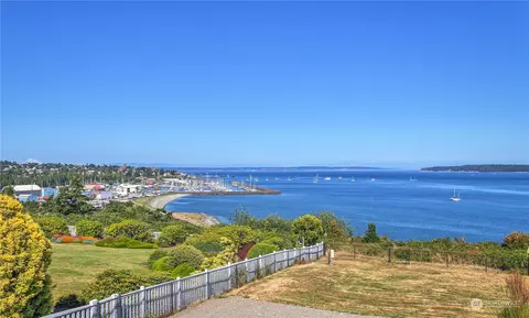 320 Wilson St, Port Townsend, WA 98368