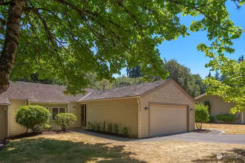 6604 159th Ave NE, Redmond, WA 98052