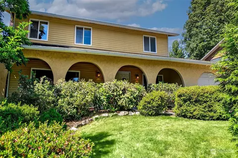 6164 NE 194th Pl, Kenmore, WA 98028