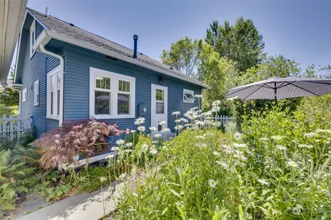 Exterior - 1232 Donovan Ln, Everett, WA 98201 photo 3 of 6