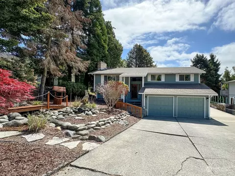 1331 Marie View St, Port Angeles, WA 98363