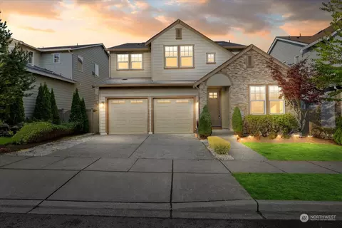 9220 Ash Ave SE, Snoqualmie, WA 98065