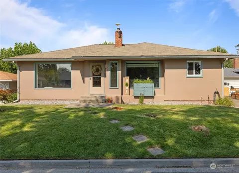 115 NE Birch Ave, College Place, WA 99324