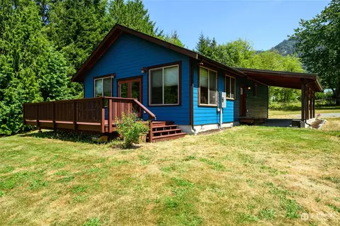 5712 Schornbush Rd, Deming, WA 98244