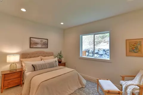 Bedroom - 4326 Crescent Ave, Everett, WA 98203 photo 3 of 5