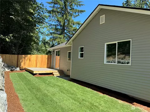 Exterior - 4326 Crescent Ave, Everett, WA 98203 photo 3 of 3
