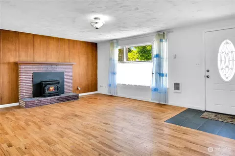 904 E Casino Rd, Everett, WA 98203 photo 3