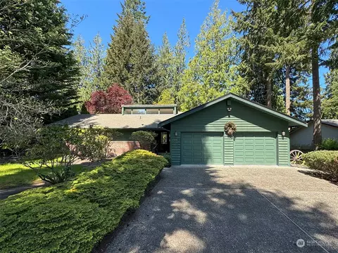 130 Fairway Pl, Sequim, WA 98382