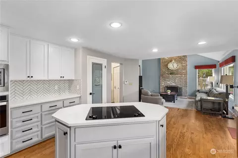 Kitchen - 23828 22nd Dr SE, Bothell, WA 98021 photo 2 of 4
