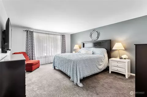 Bedroom - 23828 22nd Dr SE, Bothell, WA 98021 photo 1 of 3
