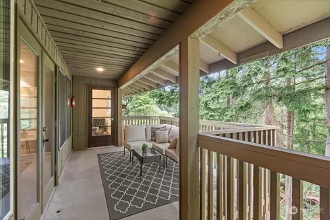 8511 Main St #206, Edmonds, WA 98026