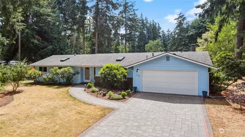 6732 Alder Glen Dr SE, Lacey, WA 98513