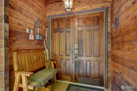 16108 Crystal River Ranch Rd E, Greenwater, WA 98022 photo 4