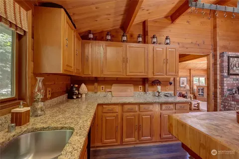 16108 Crystal River Ranch Rd E, Greenwater, WA 98022 photo 8