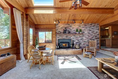 16108 Crystal River Ranch Rd E, Greenwater, WA 98022 photo 6