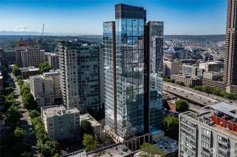 800 Columbia St #808, Seattle, WA 98104