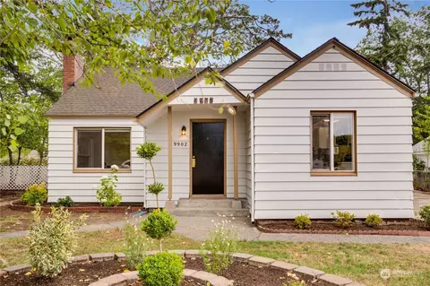 9902 Whitman Ave SW, Lakewood, WA 98499
