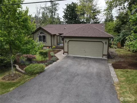 9722 Lookout Dr NW, Olympia, WA 98502