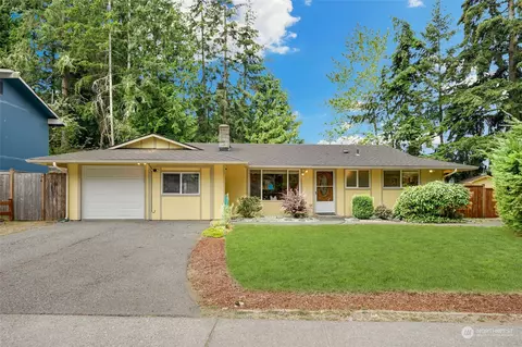 5724 172nd Pl SW, Lynnwood, WA 98037