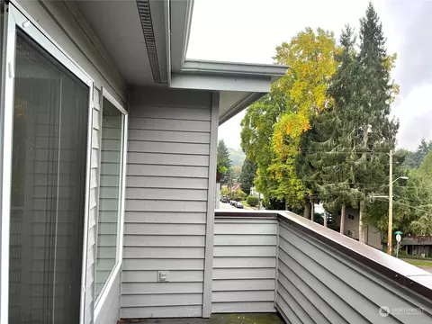 10304 NE 189th St, Bothell, WA 98011 photo 12