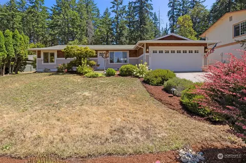 3885 Celeste Ct SE, Port Orchard, WA 98366