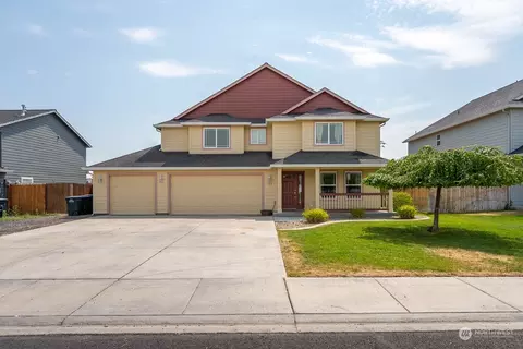 544 Glenmoor, Moses Lake, WA 98837