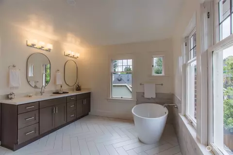 1645 Interlaken Pl E, Seattle, WA 98112 photo 17