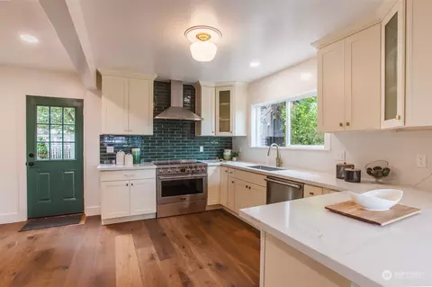 1645 Interlaken Pl E, Seattle, WA 98112 photo 9