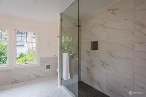 1645 Interlaken Pl E, Seattle, WA 98112 photo 18
