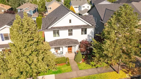 7319 Thompson Ave SE, Snoqualmie, WA 98065