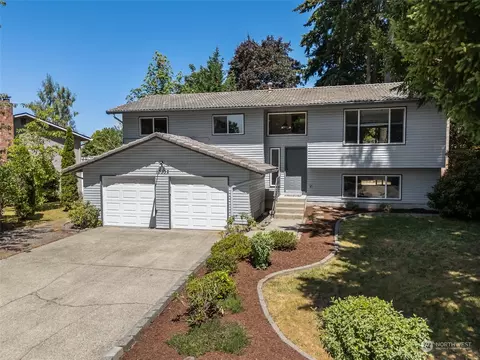 13332 SE 249 St, Kent, WA 98042