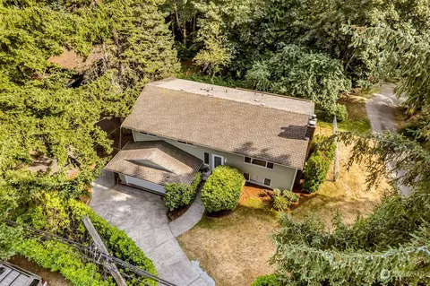 10915 NE 112th St, Kirkland, WA 98033