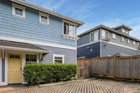 717 26th Ave #A, Seattle, WA 98122
