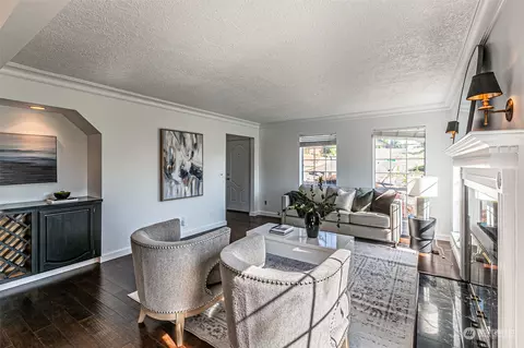 Living - 1002 NW 23rd Ave, Camas, WA 98607 photo 5 of 5