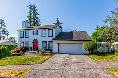 Exterior - 1002 NW 23rd Ave, Camas, WA 98607 photo 2 of 9