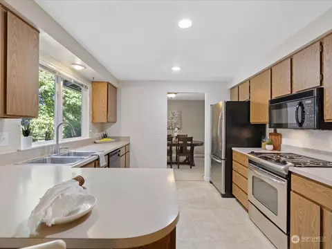 Kitchen - 19124 27th Dr SE, Bothell, WA 98012 photo 1 of 3
