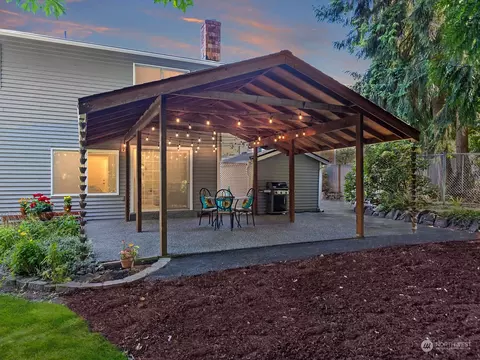 Exterior - 19124 27th Dr SE, Bothell, WA 98012 photo 11 of 11