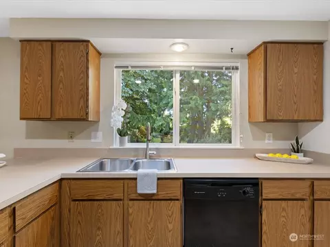 Kitchen - 19124 27th Dr SE, Bothell, WA 98012 photo 3 of 3