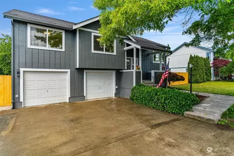 23215 114th St E, Buckley, WA 98321