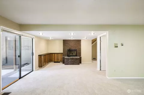 Living - 5817 Cady Rd, Everett, WA 98203 photo 8 of 10