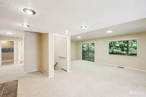 Living - 5817 Cady Rd, Everett, WA 98203 photo 5 of 10