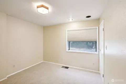 Bedroom - 5817 Cady Rd, Everett, WA 98203 photo 4 of 7