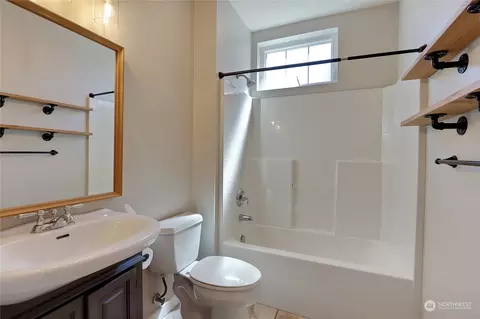 Bath - 20515 63rd Ave E, Spanaway, WA 98387 photo 3 of 3