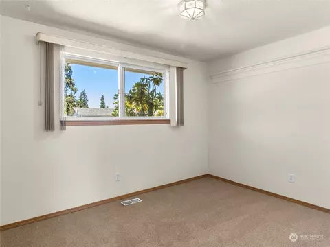Bedroom - 17321 E 11th Ave, Spanaway, WA 98387 photo 5 of 5