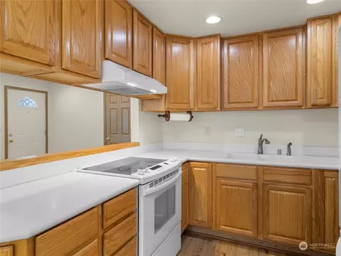Kitchen - 17321 E 11th Ave, Spanaway, WA 98387 photo 2 of 2