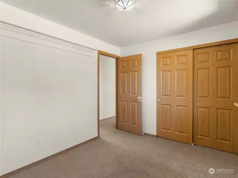 Bedroom - 17321 E 11th Ave, Spanaway, WA 98387 photo 4 of 5