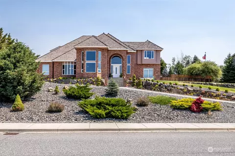 2330 Fancher Heights Blvd, East Wenatchee, WA 98802
