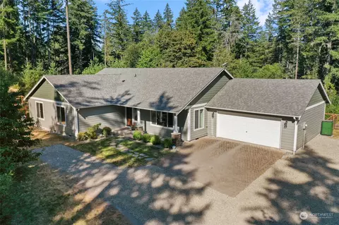 33715 70th Ave S, Roy, WA 98580